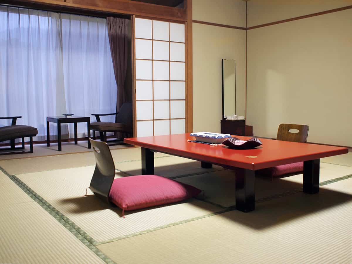 用tatami椅子創建禪宗外觀