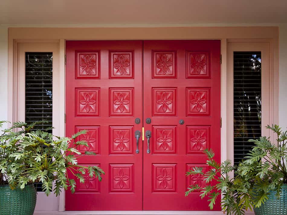 紅色雙扇門可以增加火花