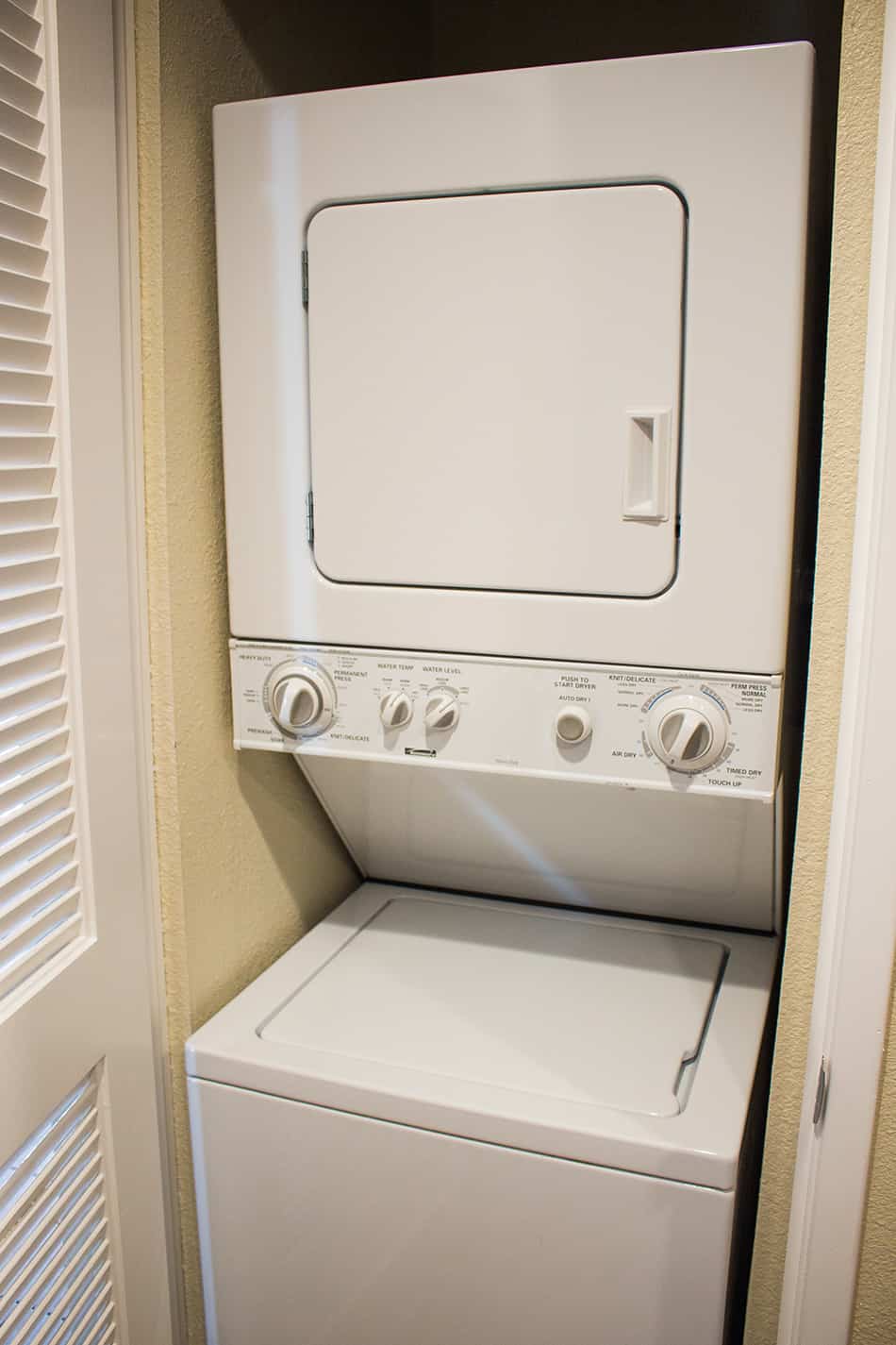 可堆疊洗衣機和烘幹機