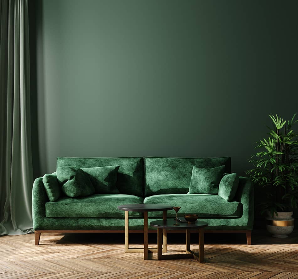 淺冷綠色牆壁的窗簾