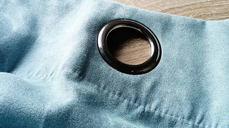 鋼圈窗簾容易滑動嗎?