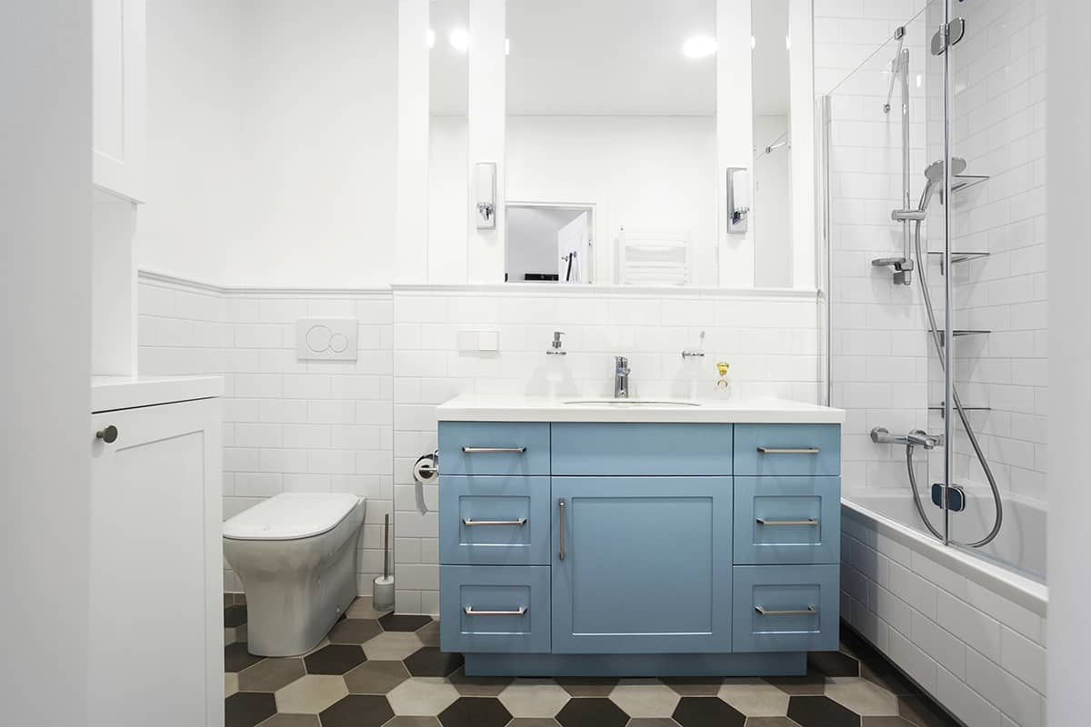 柔和的藍色浴室櫃
