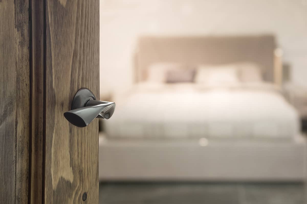 臥室門可能會增加您家中一氧化碳的水平