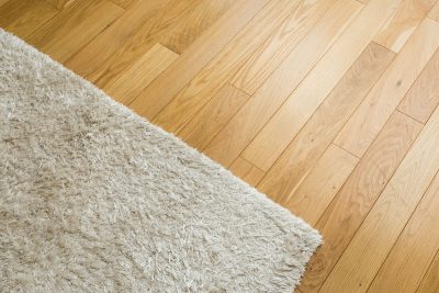 什麼顏色的地毯配淺色木地板
