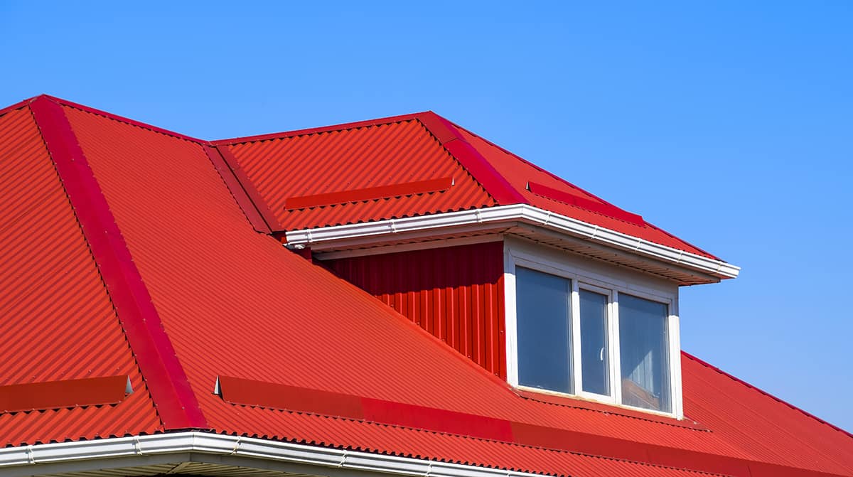 紅色金屬屋頂