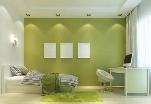 與綠色地毯相配的牆壁顏色